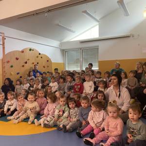 e3054179c9459ee35992c42e32181e51_original