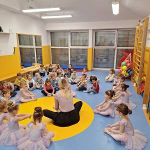 11ea579ed92848be7cf8bd11c3889969_original